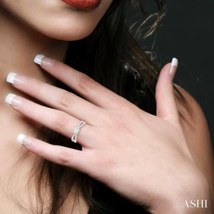 Infinite Bond Engagement Ring