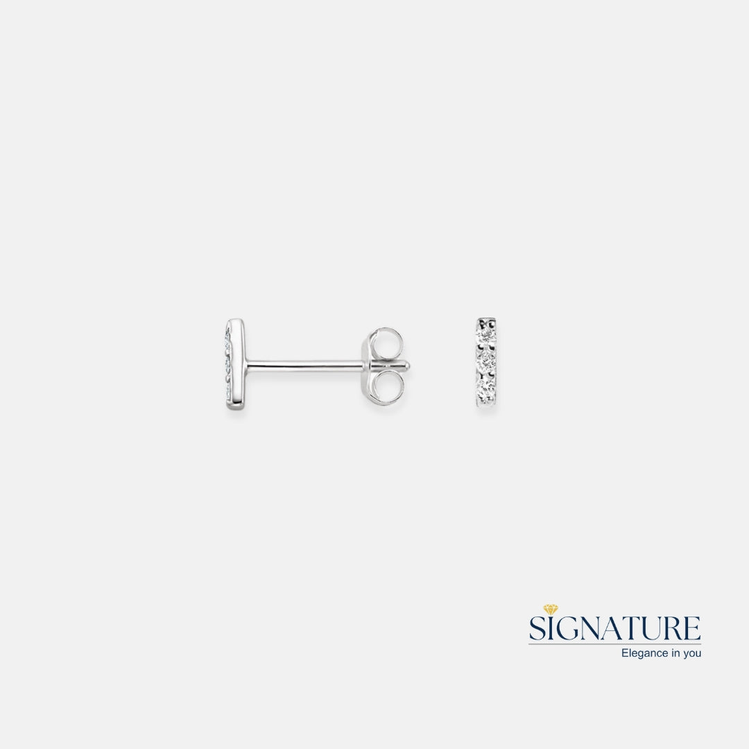 Sleek Bar Diamond Earring